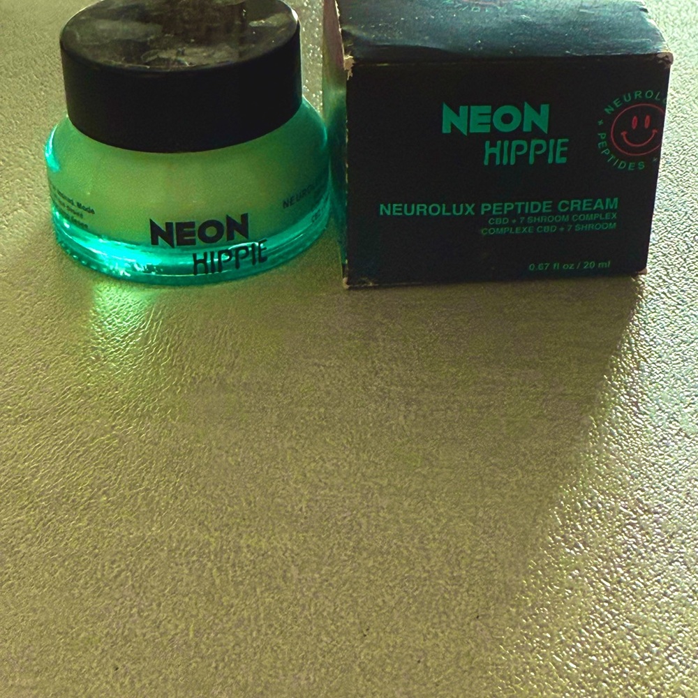 Neon hippie neurolux peptide cream 1.7 oz new